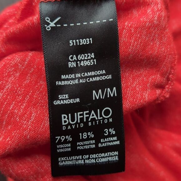 Buffalo Red Heart pattern soft Sweater size M - Picture 6 of 10
